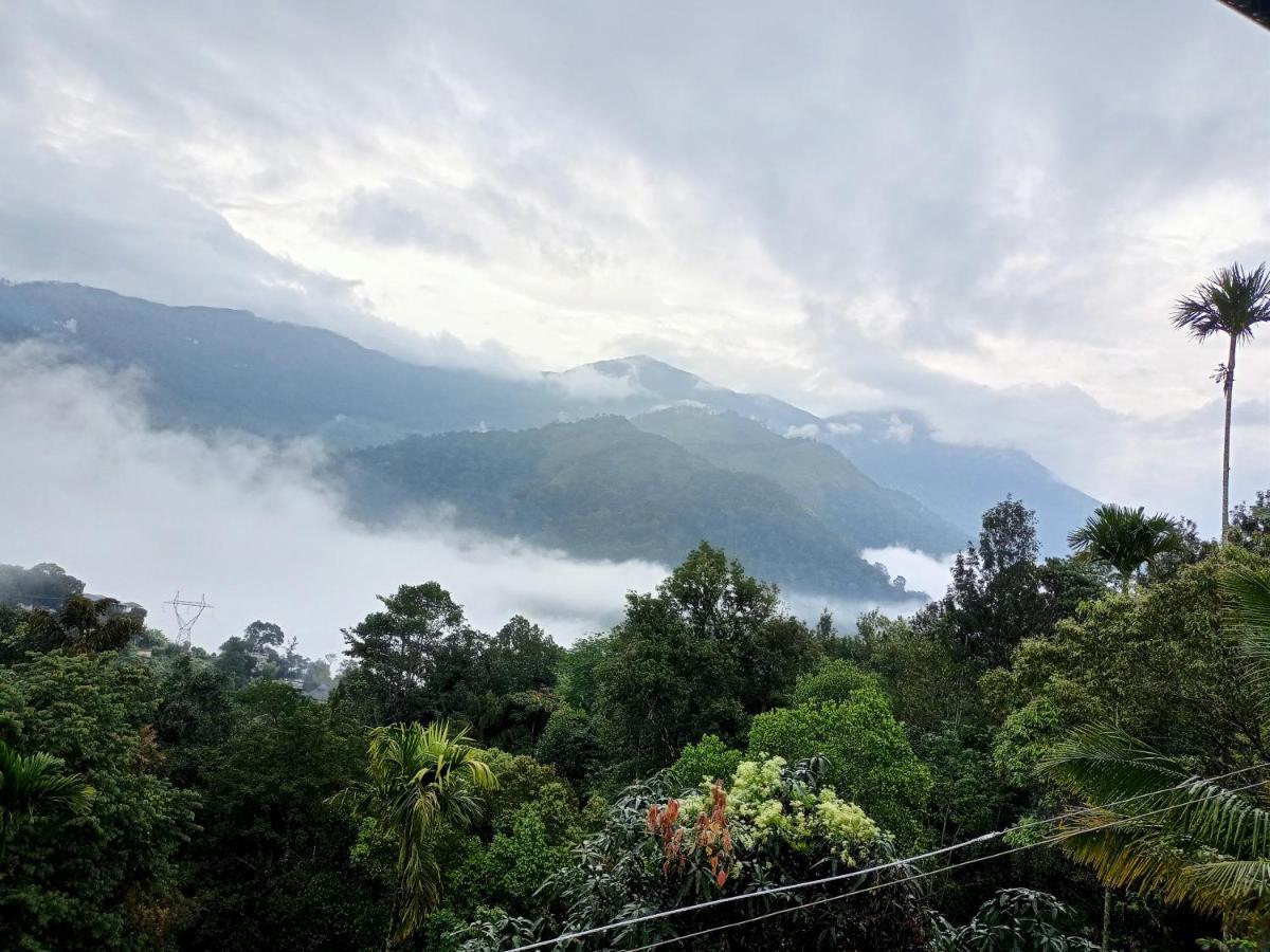 La Casa De Alexa Homestay Idukki Luaran gambar