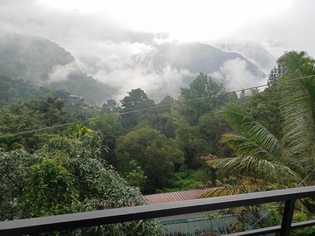 La Casa De Alexa Homestay Idukki Luaran gambar